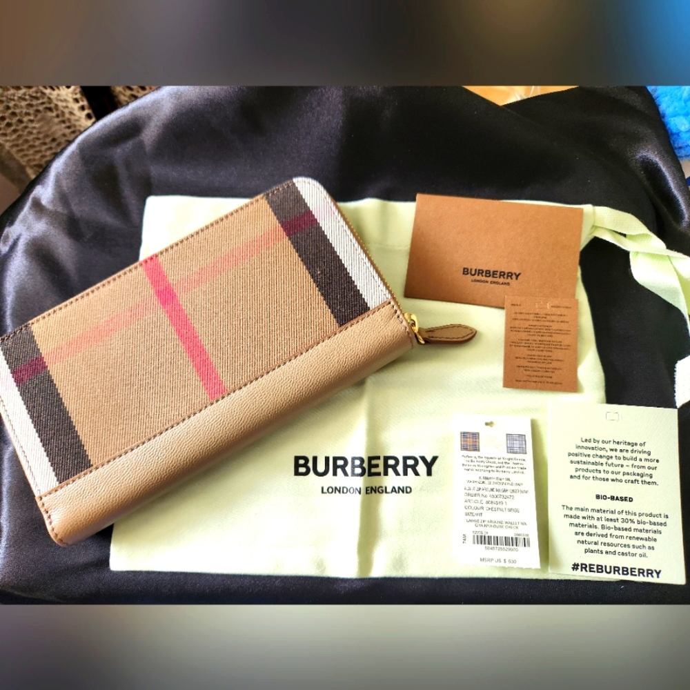 NWT Burberry Large Zip Around Wallet